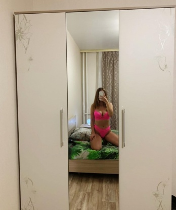 Со мной ты окунешься в мир незабываемого блаженства и страсти. У меня есть мастерство и умение доставить тебе полное удовлетворение. Будь уверен, что я забочусь о твоем комфорте и удовольствии. Обладаю широким спектром услуг, которые позволят нам насладиться друг другом. Мои нежные руки и горячее тело только для тебя. 🌸 Живу в Москве и готова пригласить тебя к себе или приехать к тебе. Рада встречам с полным конфиденциальностью. Мои отзывы и фото говорят сами за себя. Позвони мне, чтобы узнать больше обо мне и моих возможностях. Жду тебя, чтобы воплотить в жизнь все самые смелые желания. 💋 Любовь